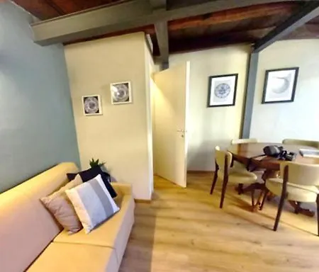 Riva Est Apartament カンノビオ