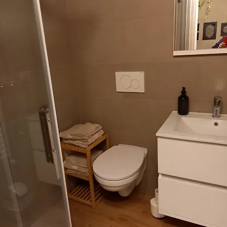 Daire Riva Est Apartament *
